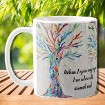 Taza De Café Cita motivacional<br><div class="desc">Este tazón de café decorativo cuenta con un árbol de mosaico de colores arcoiris y una cita inspiradora. "¡Cuando abro los ojos veo colores a mi alrededor!" Porque creamos nuestra propia obra de arte no encontrarás esta imagen exacta de otros diseñadores. Original Mosaico © Michele Davies.</div>