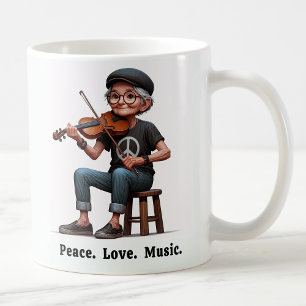Taza De Café Ciudadano mayor libre y espirado disfrutando de la