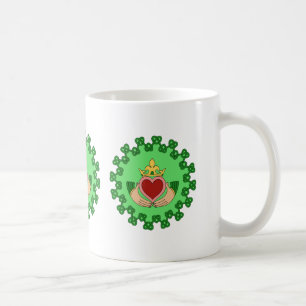 Taza De Café Claddagh y entrelazado verde