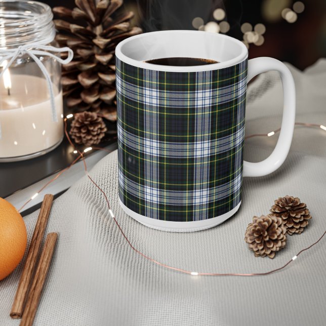 Taza De Café Clan de plástico Gordon Green Tartán blanco (Plaid Clan Gordon Tartan 15oz White Coffee Mug)