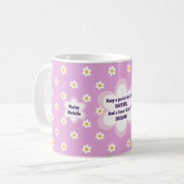 Taza De Café Clásica cadena de margaritas rosas