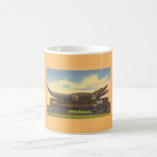 Taza De Café Cocodrilo en un tren