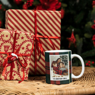 Taza De Café Colage de Fotos Navideñas de Cuadro Escocés Rojo y