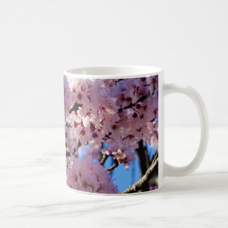Taza De Café Colgar clásico de cerezo rosa