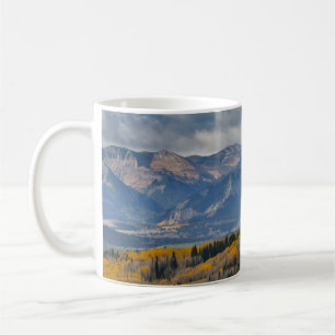 Taza De Café Colores de otoño en arboledas de álamos