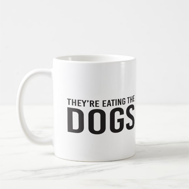 Taza De Café Comen a los perros, comen a los gatos (Izquierda)
