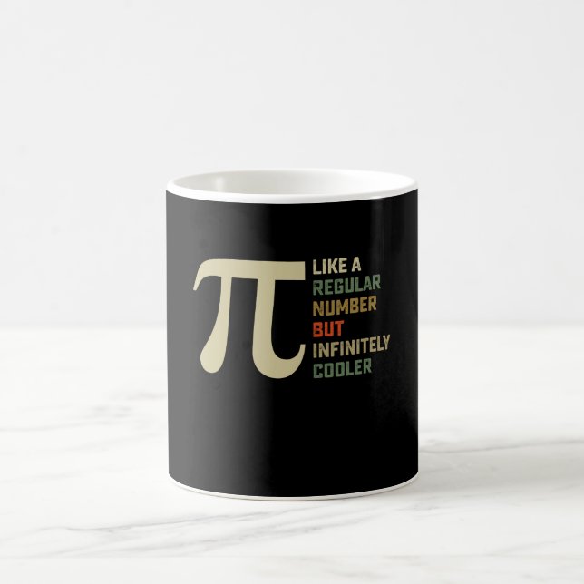 Taza De Café Como un número regular pero infinitamente más geni (Centro)