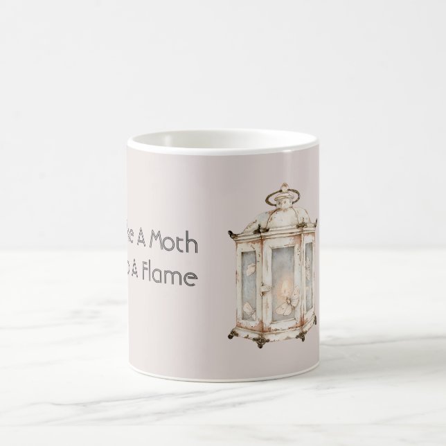 Taza De Café Como una polilla a una llama (Centro)
