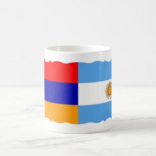 Taza de café con bandera armenia y argentina