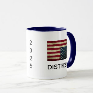 Taza de café con bandera estadounidense en señal d