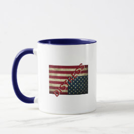 Taza de café con bandera estadounidense en señal d
