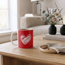 Taza de café con corazón rojo atemporal