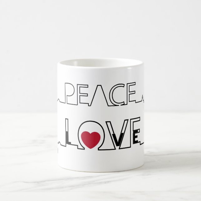 Taza de café con corazón rojo de Paz y Amor (Centro)