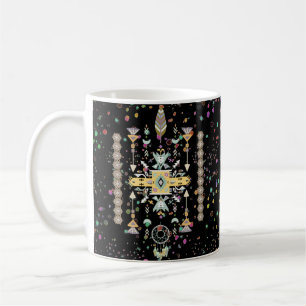 Taza de café con diseño tribal amarillo y verde