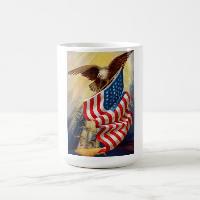 Taza de café con EAGLE QUE DEFIENDE LIBERTAD (Centro)