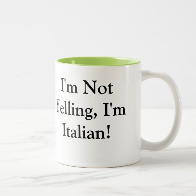Taza de café con el refrán italiano (Derecha)