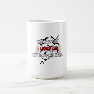 Taza de café con estética gótica de vampiro oscuro