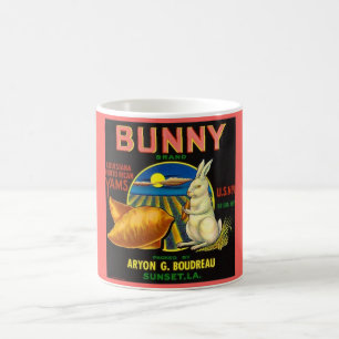 Taza de café con etiqueta de conejo