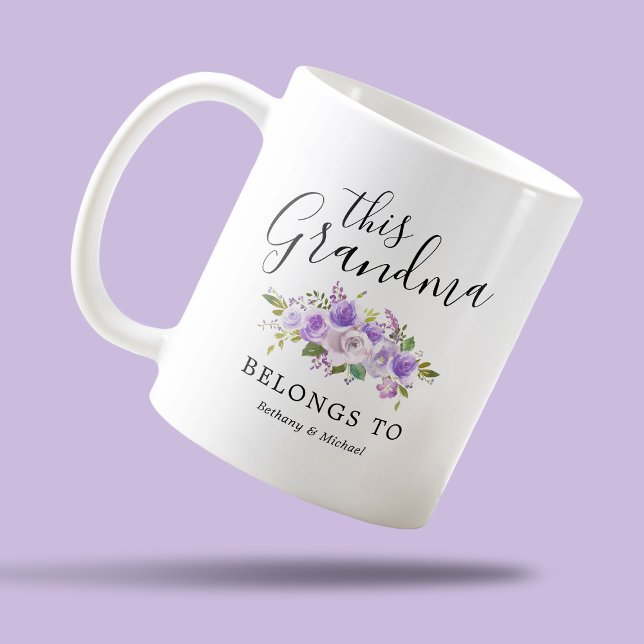 Taza de café con flores púrpura para abuela (Subido por el creador)