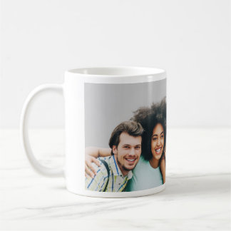 Taza de café con foto de amigos