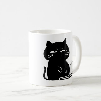 Taza de café con gato negro regordete lindo