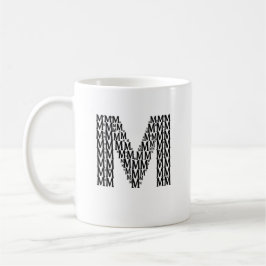 Taza de café con inicial de letra M – Estilo moder