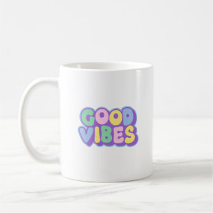 Taza de café con letra burbuja colorida de vibraci