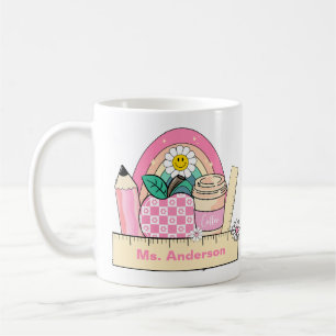 Taza de café con manzana arcoíris y nombre de maes