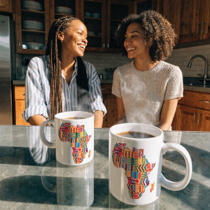 Taza de café con mapa de África