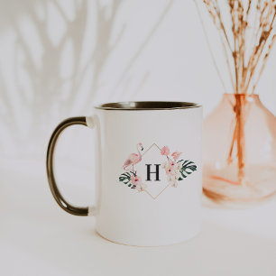 Taza de café con monograma floral de flamenco trop