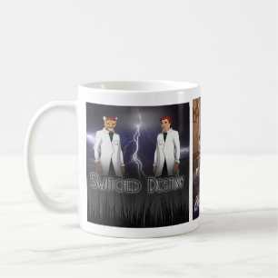Taza de café con portada del libro Switched Destin