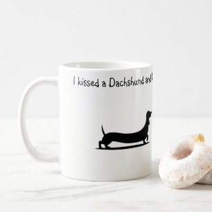 Taza de café con silueta de Dachshund 