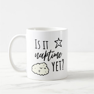 Taza de café con texto estilizado y oveja negra
