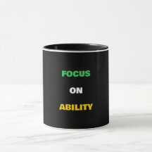 Taza de café con texto personalizado sobre orgullo