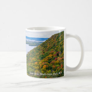 Taza De Café con vistas al río mississippi y a los faroles