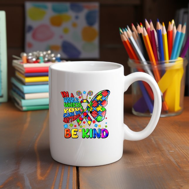 Taza De Café Conciencia sobre el autismo sea amable (Subido por el creador)