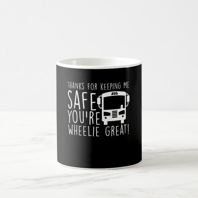 Taza De Café Conductor del autobús escolar que mantiene el (Centro)