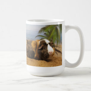 Taza De Café Conejillo de Indias debajo de la palmera