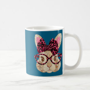 Taza De Café Conejito de Pascua adorable con gafas y lazo rosa 
