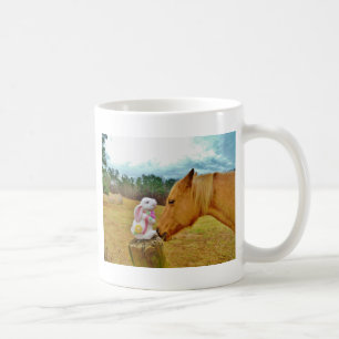 Taza De Café Conejo blanco y caballo amarillo