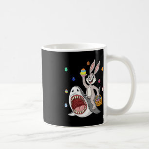 Taza De Café Conejo de Pascua Montando Tiburón Diversión Huevos