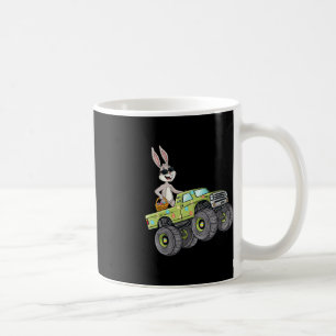 Taza De Café Conejo de Pascua montando un camión monstruo diver