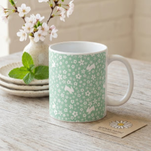 Taza De Café Conejo floral verde menta de primavera