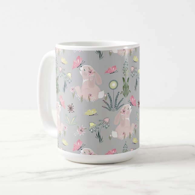 Taza De Café conejo lindo con flores y mariposas (Anverso izquierdo)