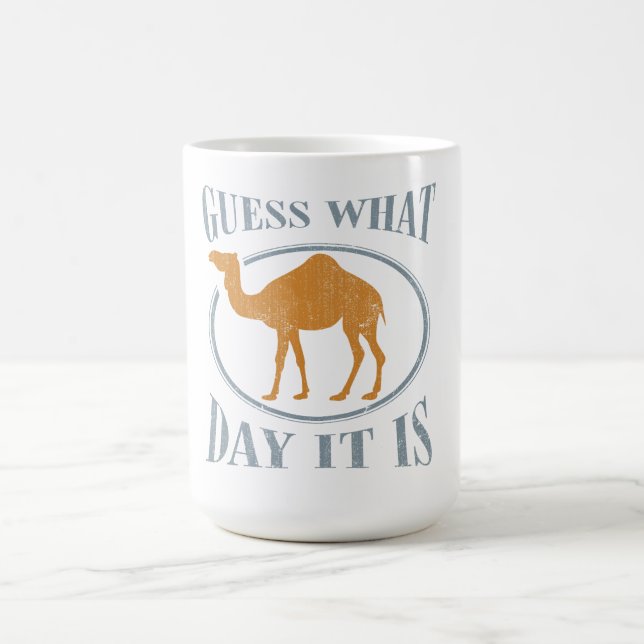 Taza De Café Conjetura qué día es (Centro)
