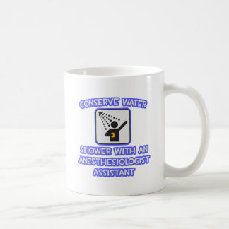 Taza De Café Conservar el agua. Ducha Con Asistentes Anestesiól