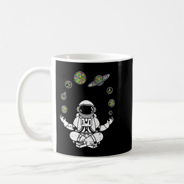 Taza De Café Consigue esta camiseta de astronauta de yoga como  (Izquierda)