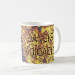 Taza De Café Contenedor de desechos nucleares mal corrodado y e