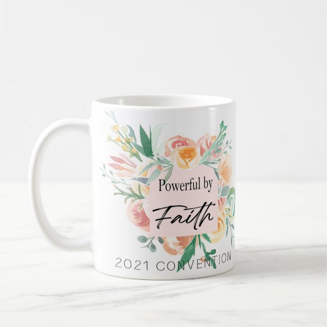 Taza De Café Convención JW 2021 - Poderosa por Faith Mug (Izquierda)