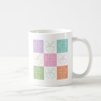 Taza De Café Coqueta cristiana de la cruz bajo control retro